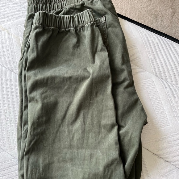 Khaki pants - American eagle outfitter - stretch material - Picture 2 of 4